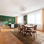 Renoviertes Bauernhaus Mit Garten In Ruhelage