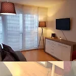 BullsLiving Kaisermühlen Apartment Erni next to UNO City