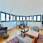 Spacious Flat With Panoramic View