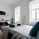 ⍟Luxurious And Bright⍟ 5 Min Walk To City Center