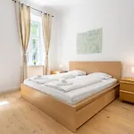 Cottageviertel - Stilvolles Apartment In Parknaehe