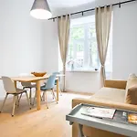 Cottageviertel - Stilvolles Apartment In Parknaehe