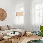 The Boho Loft Vie