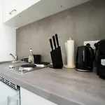 Modern 1-Bedroom Apartment Next To Praterstern