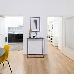 Beautiful Apartment In Vienna\'S Heart 1B