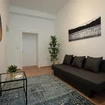 Lovely 1-Bedroom Apartment Next To Praterstern