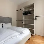 Hochwertiges Apartment Mit Direkter Anbindung Zum Zentrum In Hippen Viertel