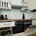 Aesthetic Newly Renovated Apartment Located Near Belvedere Castle, 15 Minutes From Stephansplatz