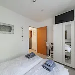 Modernes Appartement Nahe U-Bahn Und Schoenbrunn
