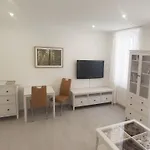 Gemuetliche Zweiraumwohnung In Ruhelage