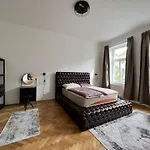 New Exclusive 100M2, Top Location!