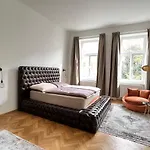 New Exclusive 100M2, Top Location!