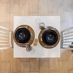 Cozy Market-Square Retreat Located In The Heart Of The 10Th District
