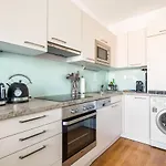 Room 4 Art Apartments Nr.4 In Vienna Center
