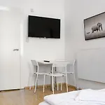 Attractive Apartment Near Wiener Stadthalle