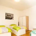 Raimond Apartment Ottakring Top 22