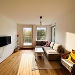 A Cozy Flat With Flair Surrounded By Nature