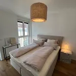 Stylishes Apartment Mit Grossem Balkon Nahe Hauptbahnhof