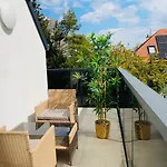 Sunny - Free Parking - Balcony