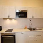 Stylish City Center Apartment