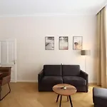 Stylish City Center Apartment