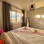Penthouse Near Central Station With Free Parking