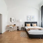 Neat Studio Steps To Center By Hm