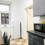 Royal-Haven Apartment