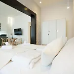 Brand-New 2-Room Apartment With A King Size Bed