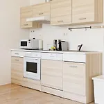 Minimalistic Studio Near Naschmarkt