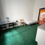 City Apartment And Rooms