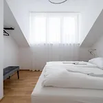 Exclusive 70 M2 Suite With Balcony And Air Conditioning