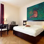 Hotel Pension Museum