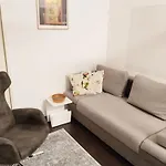 Grand Vienna City Center Apartment