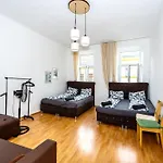 Zzq Family Apartment Near Schoenbrunn Palace