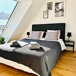 Sunny Terrace Penthouse With Ac - Self Check-In