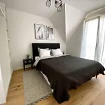 Rooftop Apartment With Terrace & Ac - Self Check-In