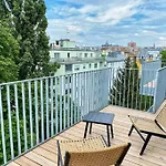 Rooftop Apartment With Terrace & Ac - Self Check-In