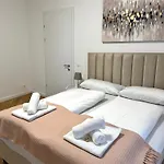 Elegant Und Zentral - Apartment Nahe Staatsoper Und Altstadt