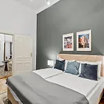 Most Central Apartment In Vienna