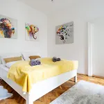 Central Apartment In Viennese Old Building