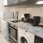 Carlton Suites