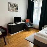 Casa Nostra - Ruhig & Zentral Wohnen Am Augarten