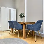 Augarten Suites I 5 Min To Metro I 10 Min To City