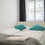 Trendy 1Br & 1Lr Near Rennweg, Great City Links