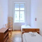 Erdbergstrasse I by EasyB&B