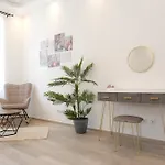 Lux Prime Suite Vienna With Free Parking And Fast Internet 600 Mbits