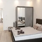 Lux Prime Suite Vienna With Free Parking And Fast Internet 600 Mbits