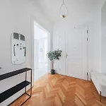Franz Apartments By Home1