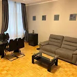 Carlton Suites